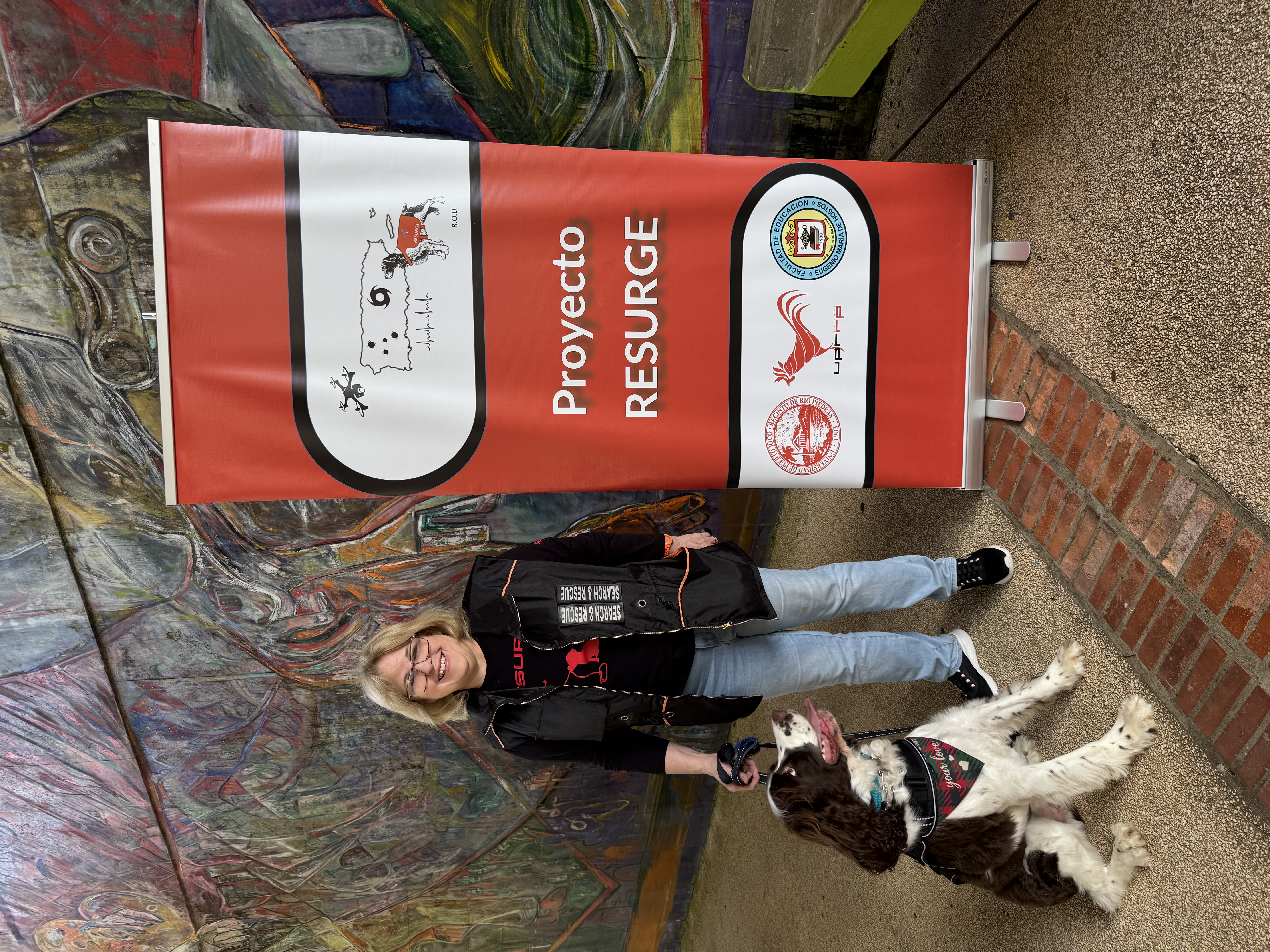 Proyecto RESURGE con perro de rescate